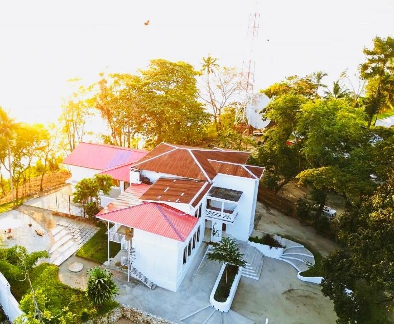 The Cliff 2 Bedroom Sansibar